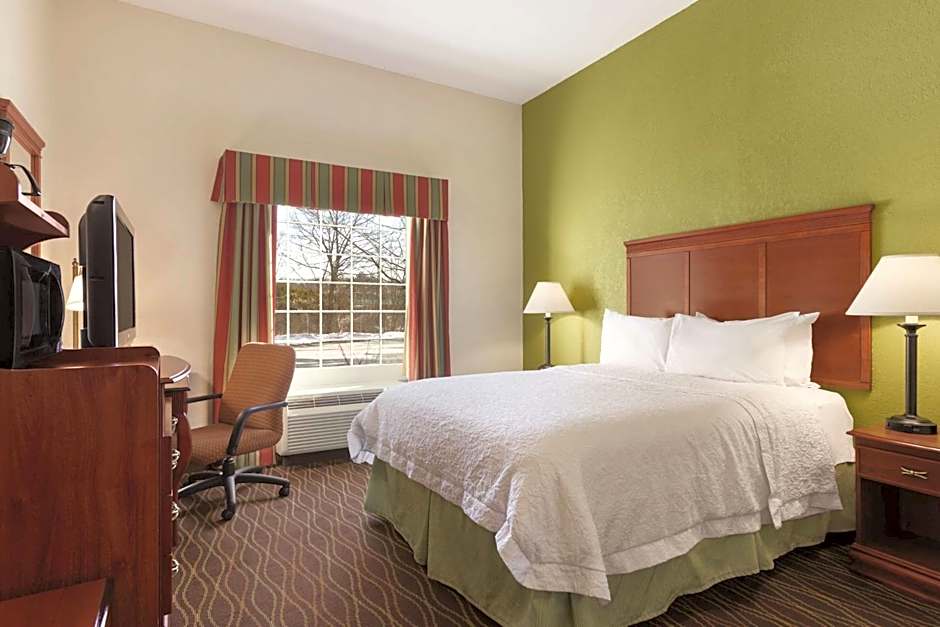 Hampton Inn By Hilton & Suites Greenfield