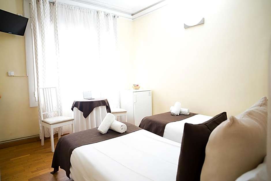 Petit Hotel