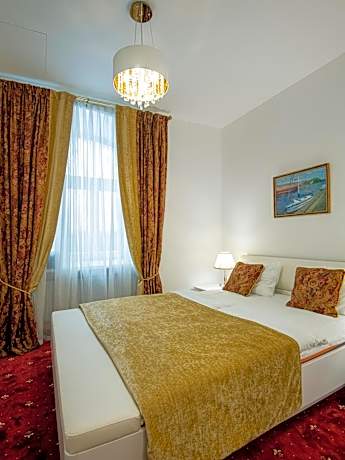 Economy Room - Lower Ground Floor