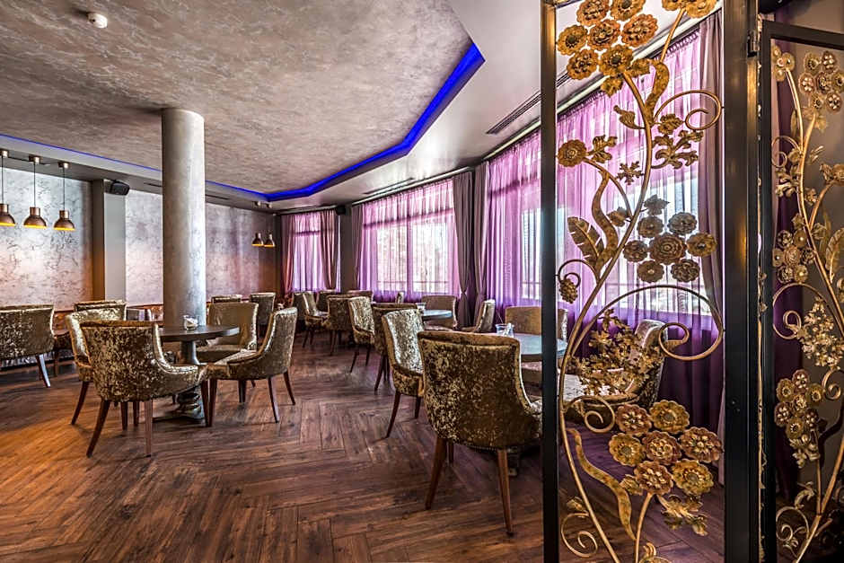 All Seasons Residence Design Hotel - Free parking