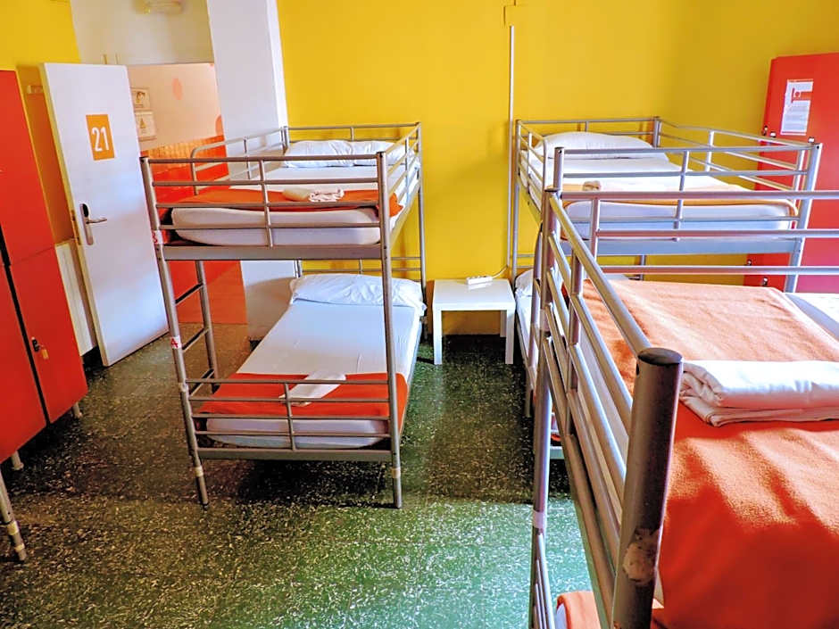 Feetup Home Backpackers Valencia