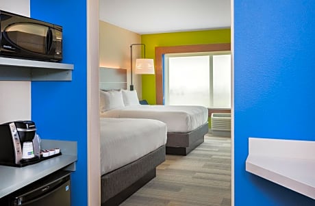 Standard Room with Two Queen Beds