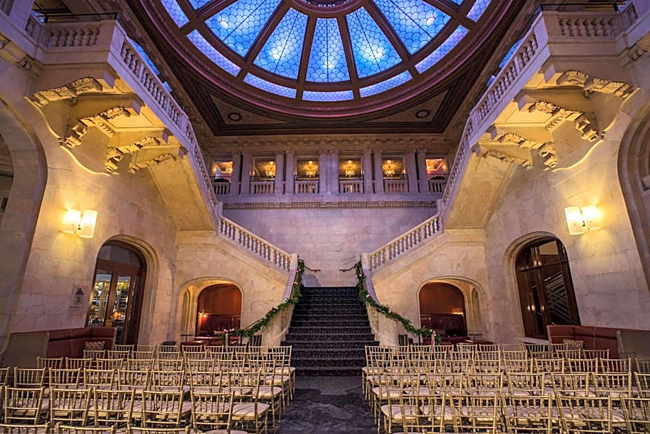 Renaissance by Marriott Pittsburgh Hotel