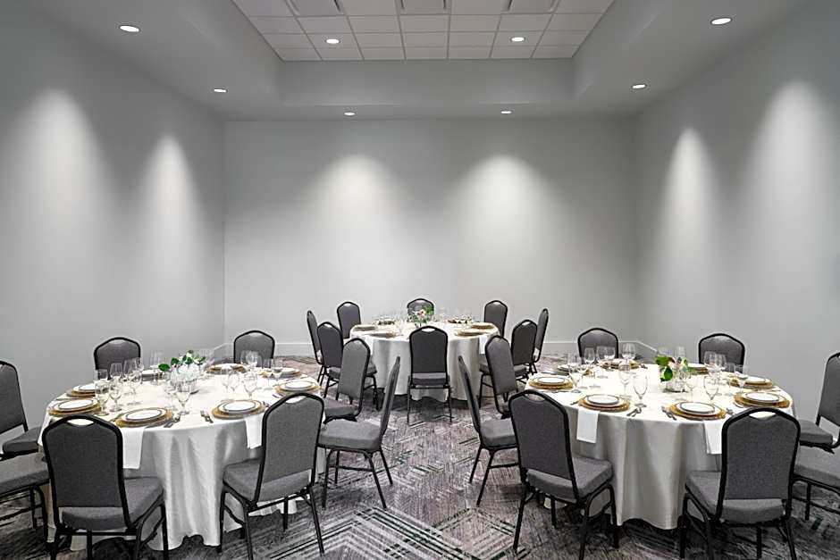 Sheraton Flowood The Refuge Hotel & Conference Center