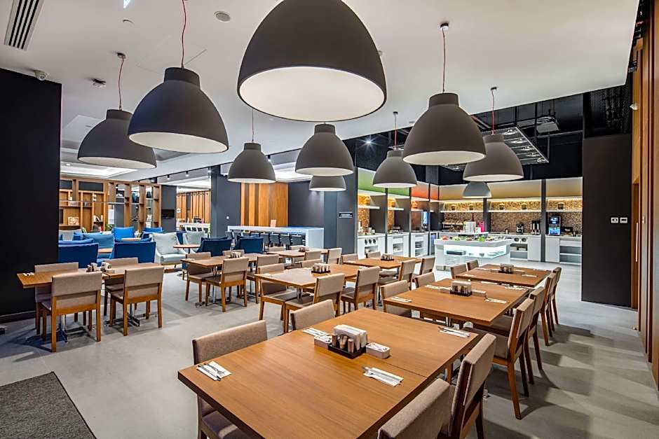 Hampton By Hilton Izmir Aliaga