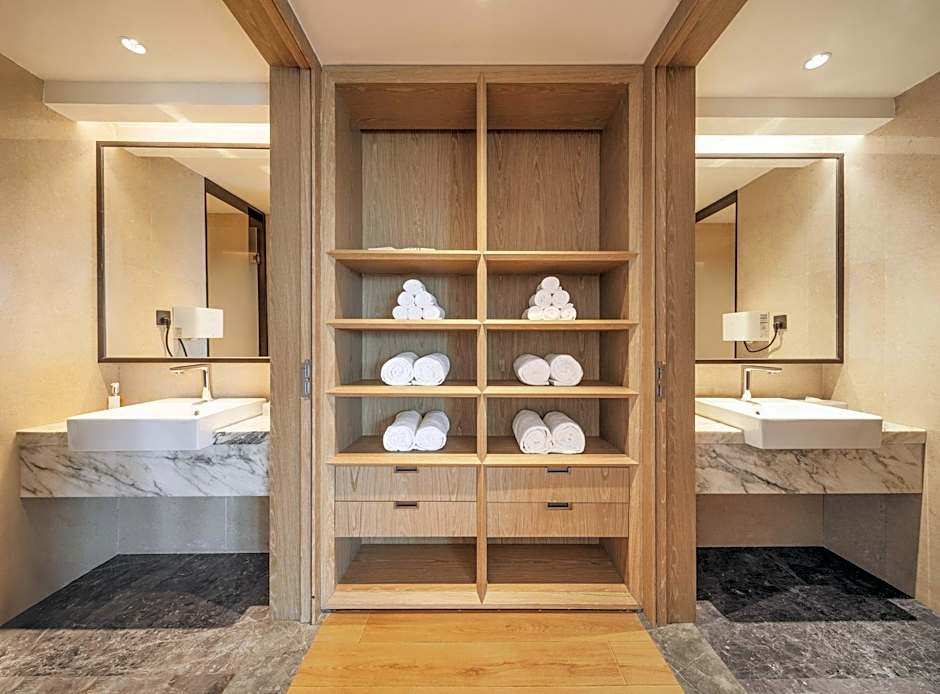 Holiday Inn Zhuhai City Center By IHG