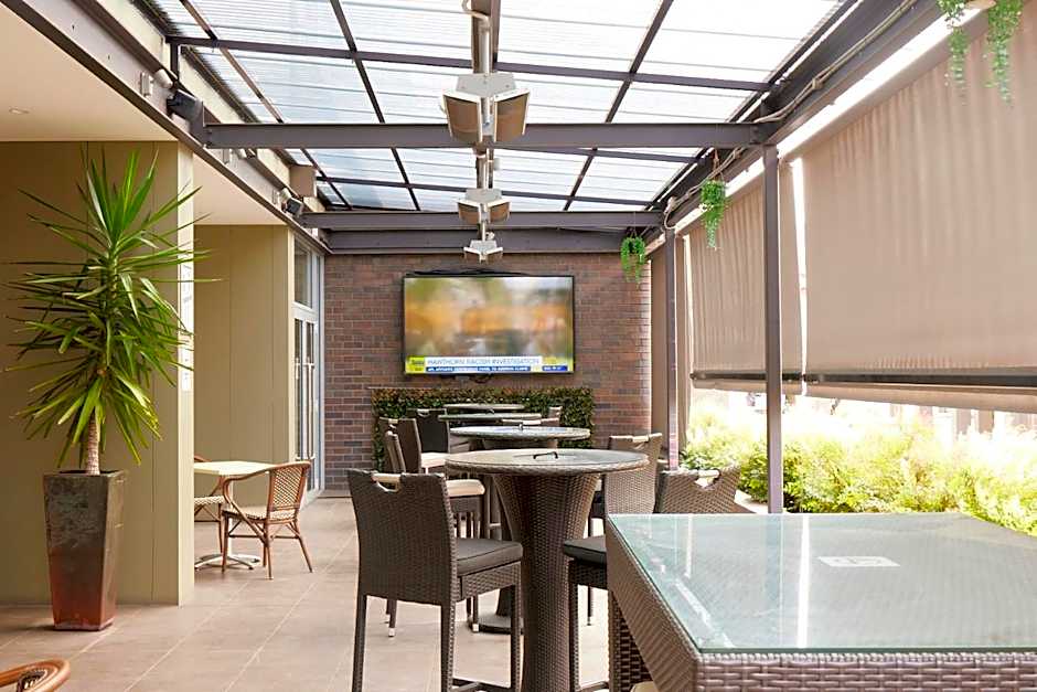 Ramada Hotel & Suites Sydney Cabramatta