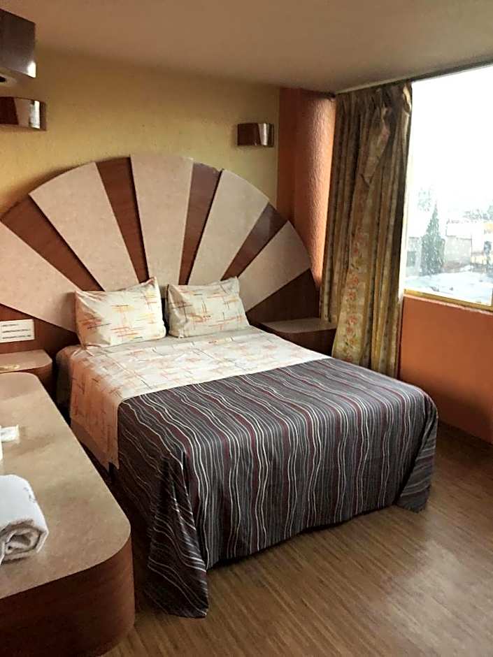 Hotel Aquario CDMX - Central del Norte