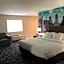 Clarion Pointe Indianapolis Airport