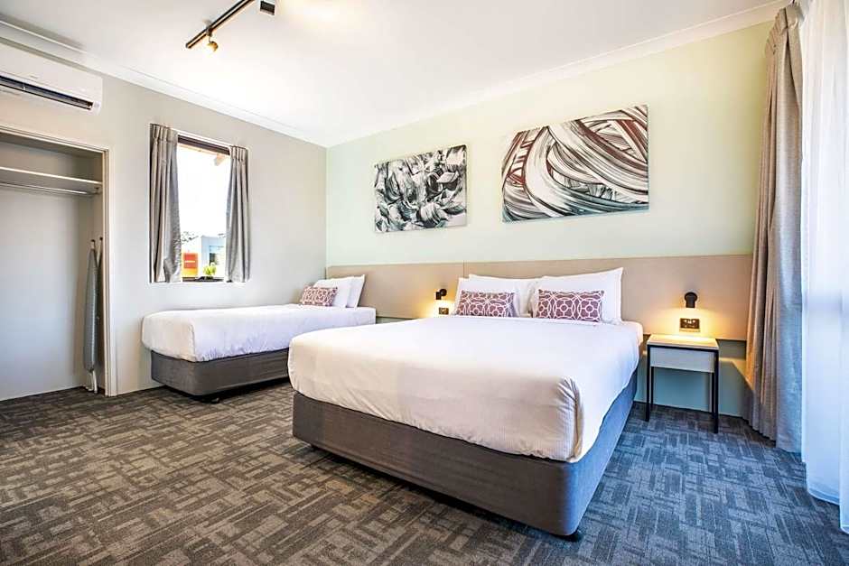 Nightcap at Wanneroo Tavern