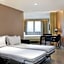 AC Hotel by Marriott Paris Porte Maillot
