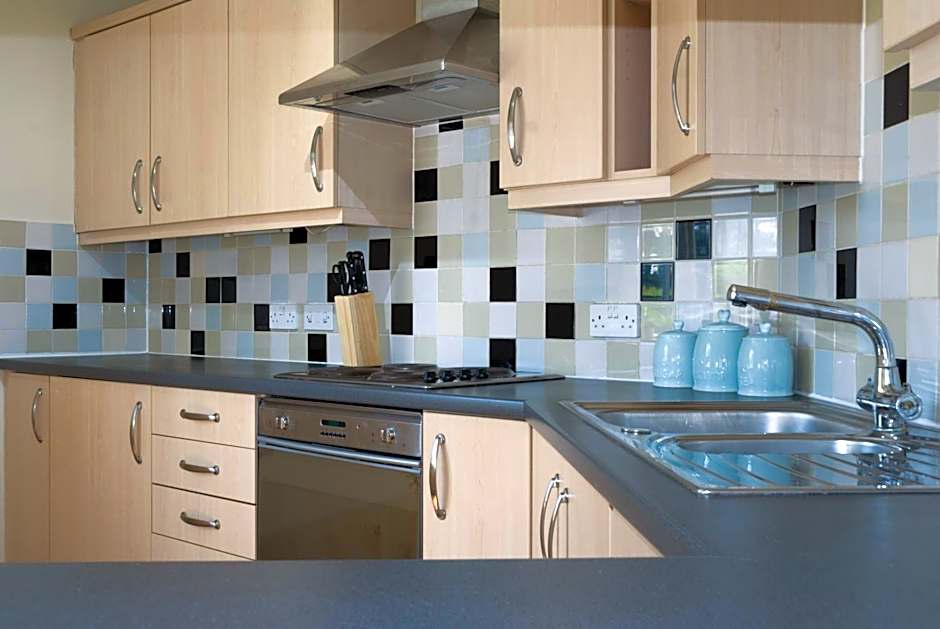 Chestnut Contractor Stays