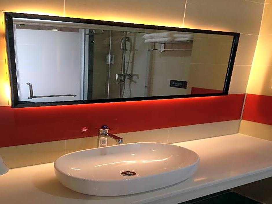 7 Days Premium Dongxing Dongmeng Avenue Port