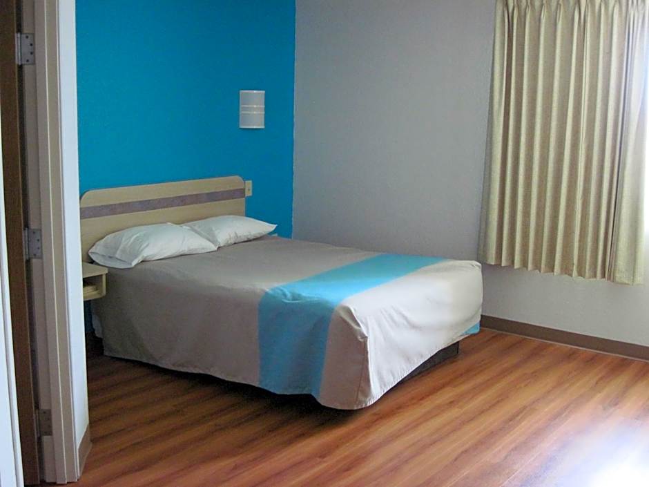 Motel 6-Avoca, IA