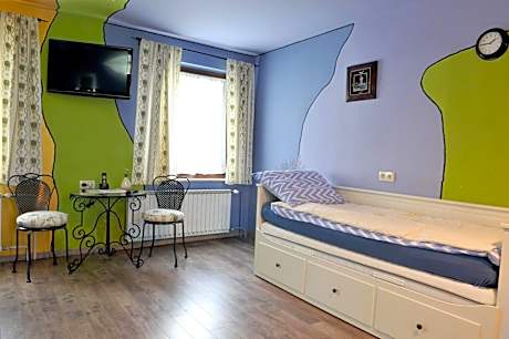 Classic Quadruple Room