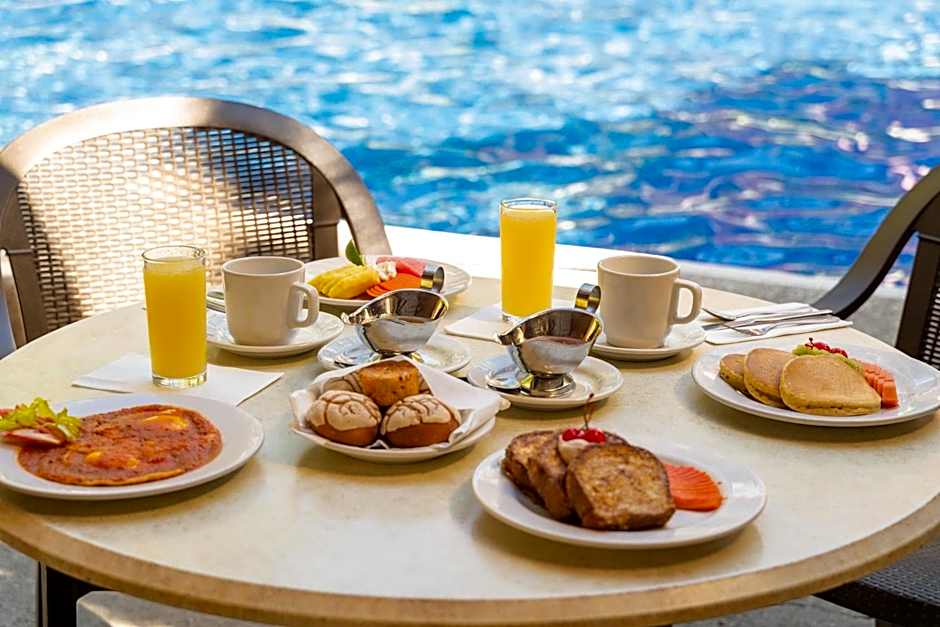 Hotel Castillo Huatulco & Beach Club