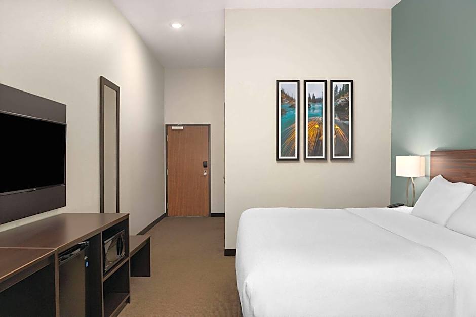 La Quinta Inn & Suites by Wyndham Wenatchee