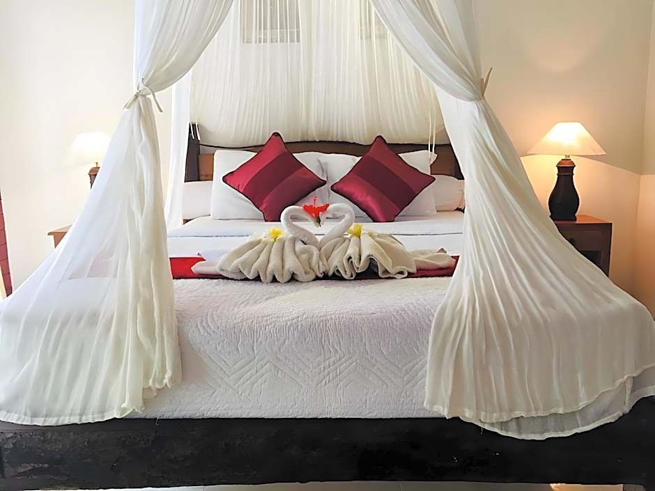 Crystal Bay Bungalow