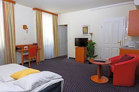 Standard Suite