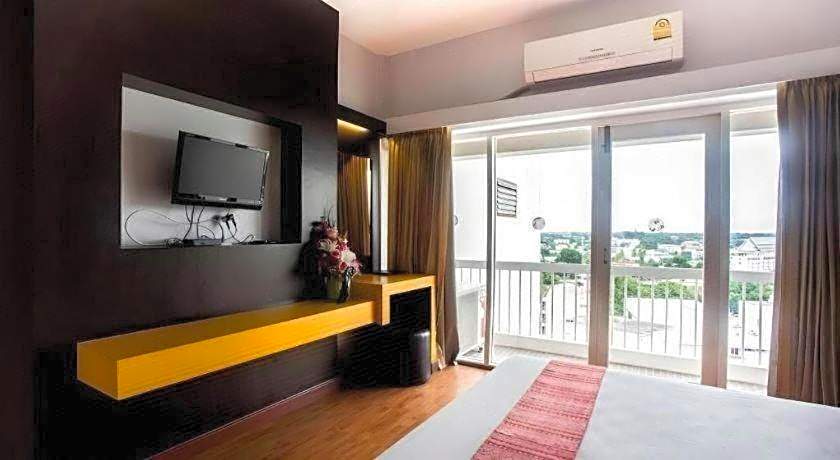 Pailyn Phitsanulok Hotel