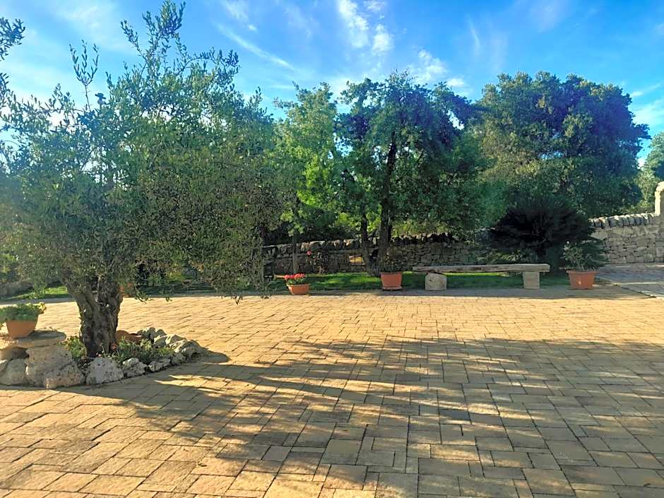 La Rosa dei Trulli B&B