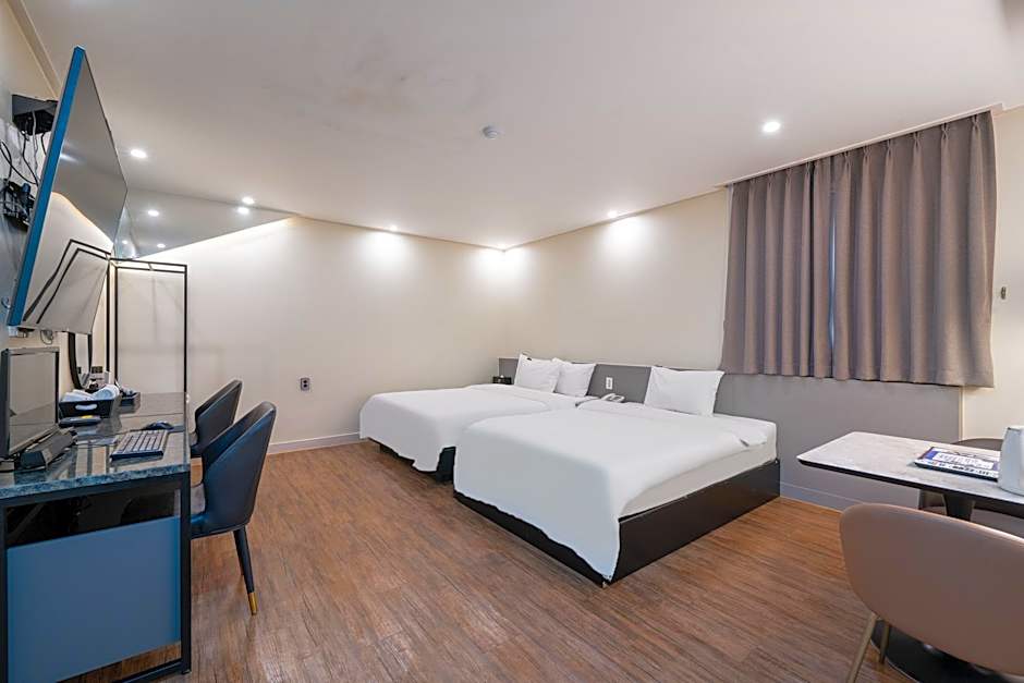 Cheonan K Hotel