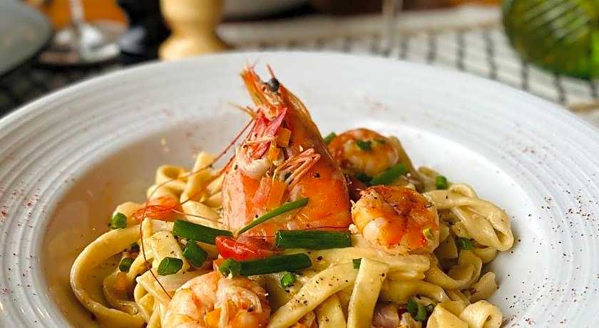 Sairee Sairee Guesthouse