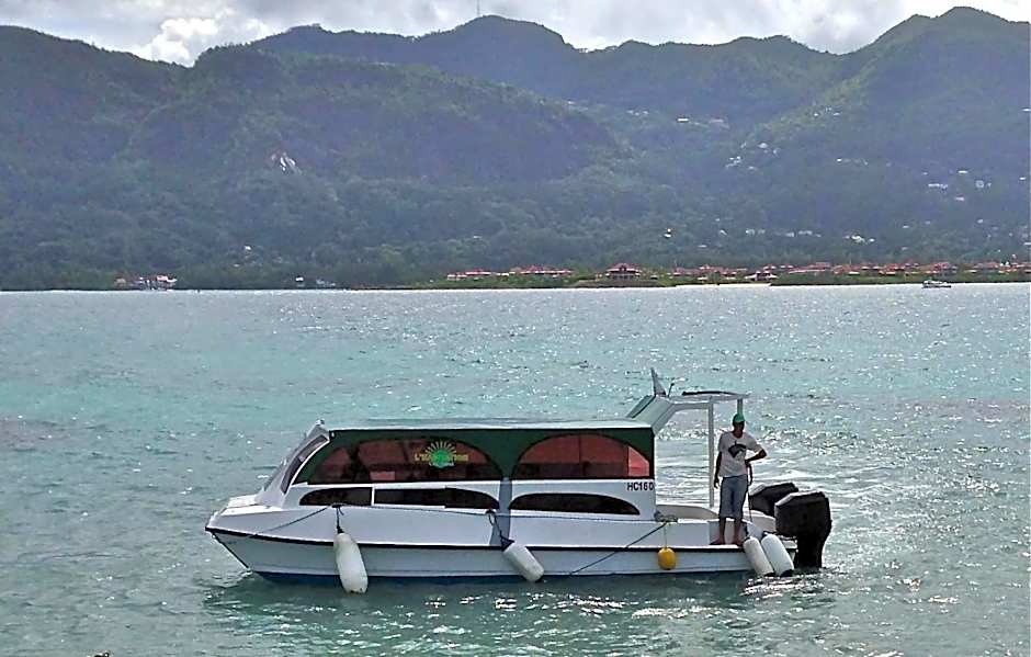 L'Habitation Cerf Island