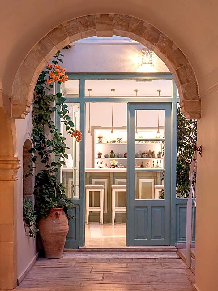 Mythos Suites Boutique Hotel