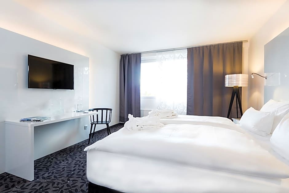 FourSide Plaza Hotel Trier, Trademark Collection by Wyndham