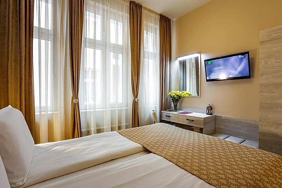 Sofia Place Hotel by HMG