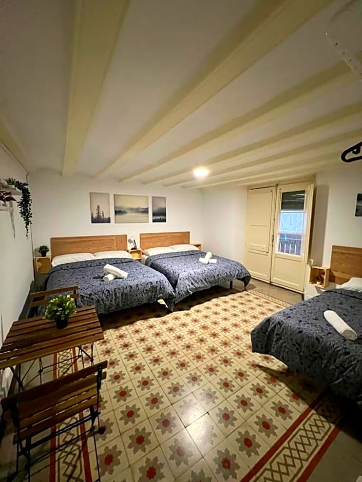 Sleep in Gothic Bcn