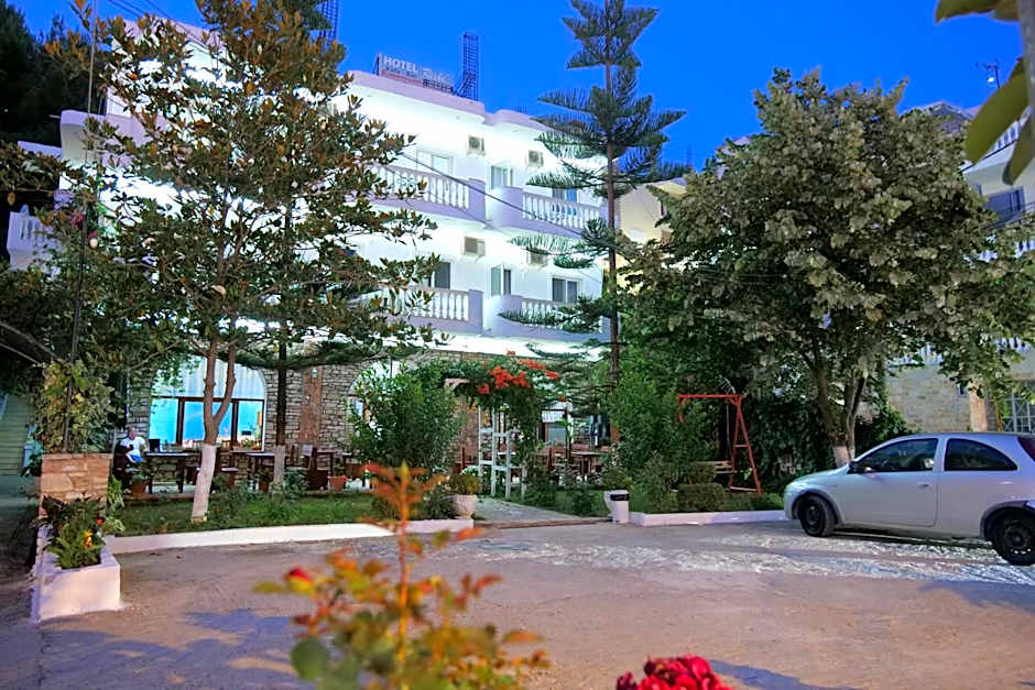 Hotel Rixhi