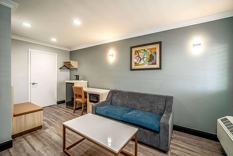 Travelodge Inn & Suites by Wyndham Bell Los Angeles Area