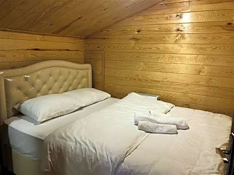 Suite with Mountain View