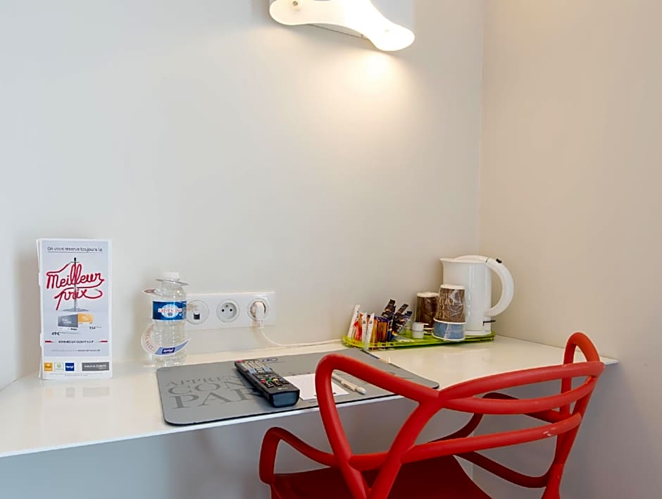 Kyriad La Rochelle Centre - Les Minimes