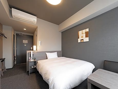Single Room - Non-Smoking