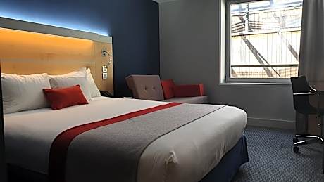 1 Double Bed Standard Canal View Single Sofa Bed Free Breakfast