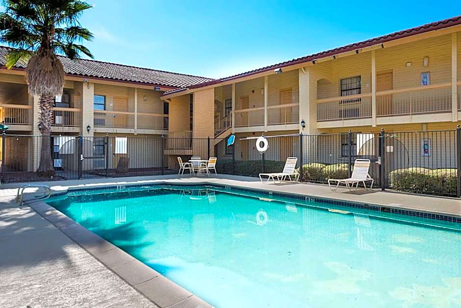 Motel 6-Monroe, LA