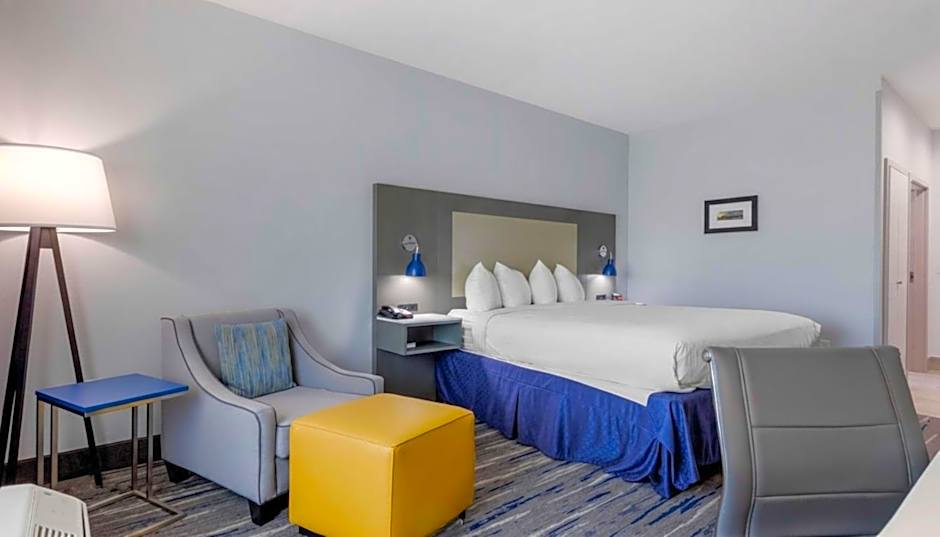 Holiday Inn Express & Suites Choctaw - Oklahoma City East By IHG
