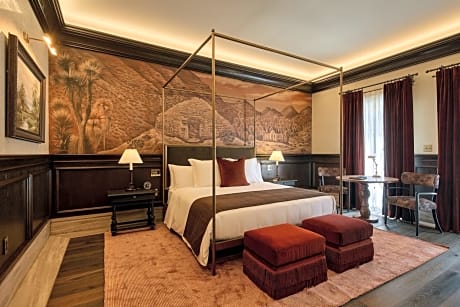 Deluxe King Suite