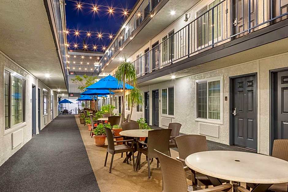 Comfort Inn Santa Monica - West Los Angeles