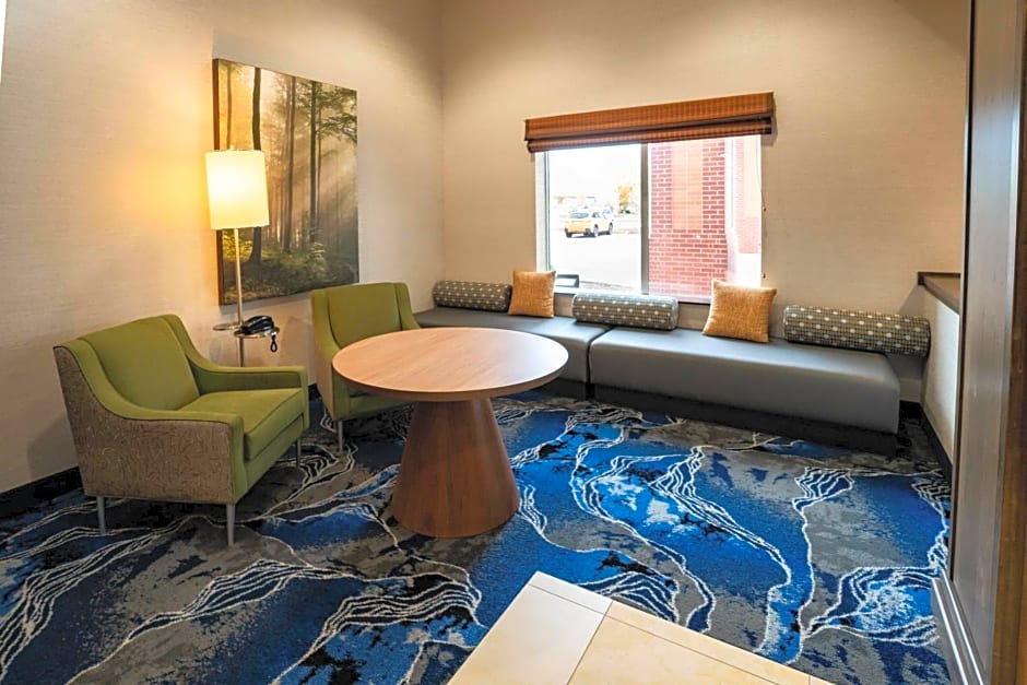 Fairfield Inn & Suites by Marriott Kearney