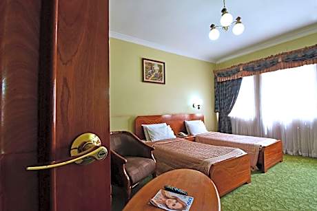 Grand Imperial Hotel