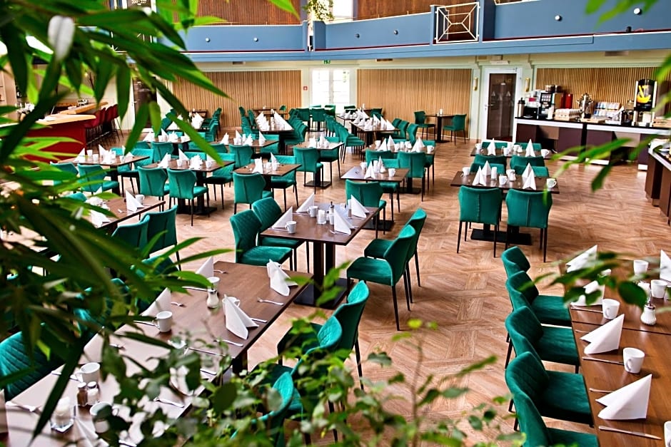 Atrium Hotel Amadeus