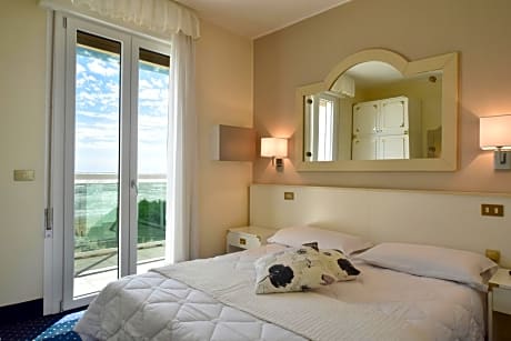 Classic Double or Twin Room with Balcony and Sea View