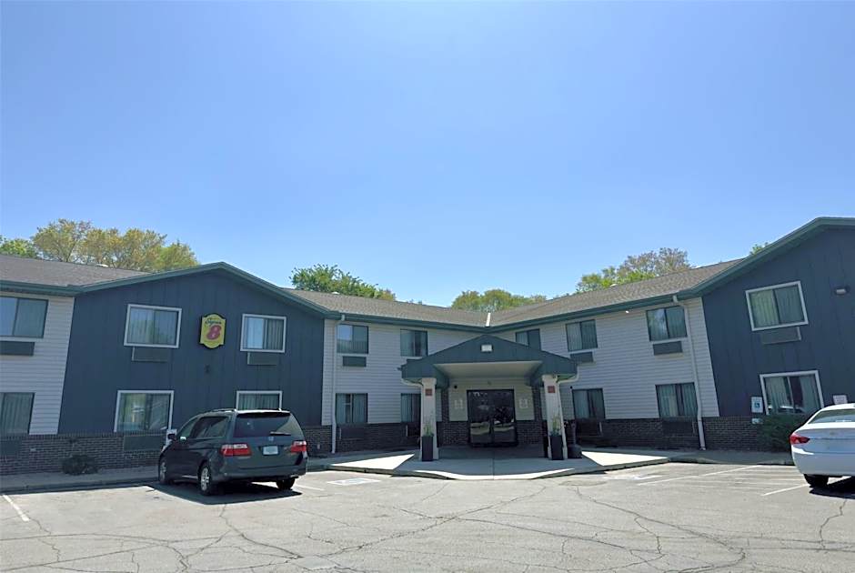 Super 8 by Wyndham Shakopee