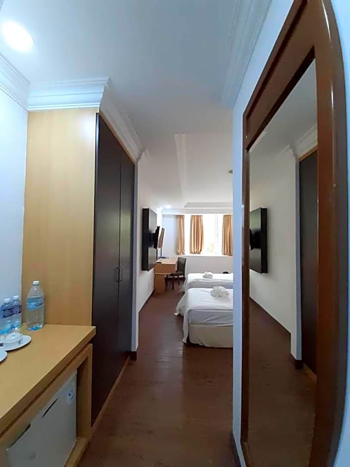 SARA HOTEL