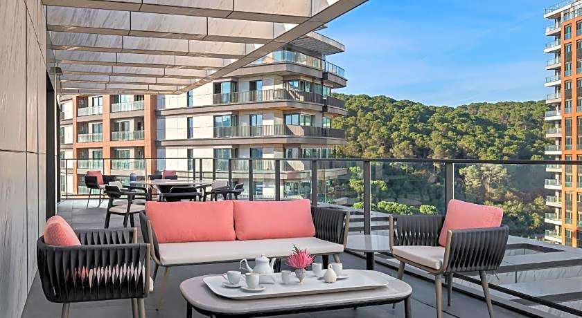 Mövenpick Living Istanbul Saklivadi