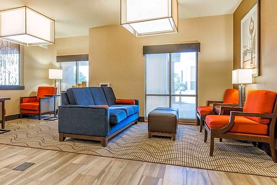Comfort Suites Fairview Heights - St. Louis
